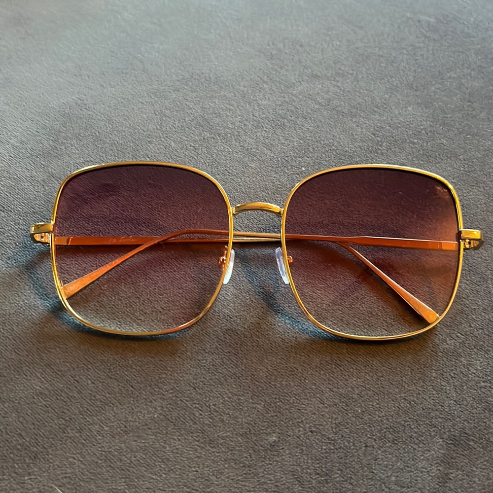 Free people sunglasses and bag